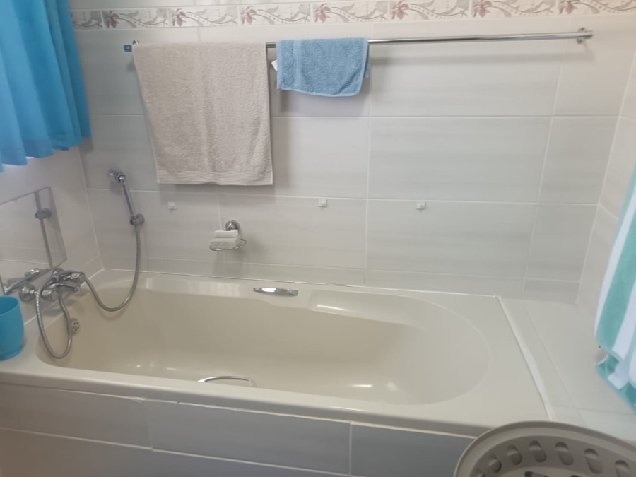 3 Bedroom Property for Sale in Carters Glen Northern Cape